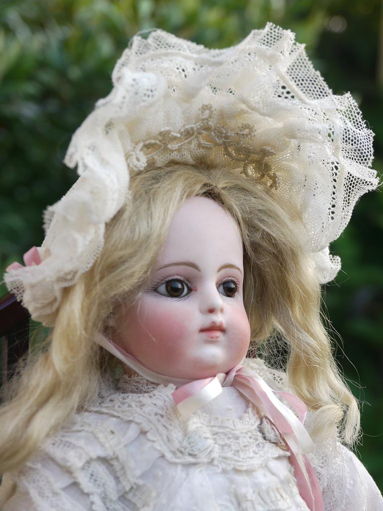 Petit wire lace bonnetの画像
