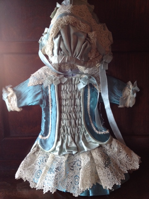 dress and bonnet c33センチ前後用 の画像