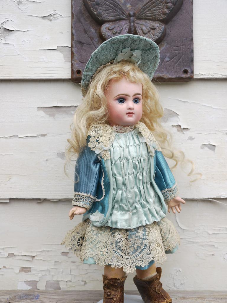 dress and bonnet 28センチ前後用 BLUEの画像
