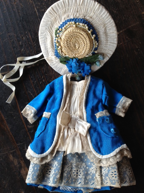 ☆☆Silk dress,straw hat for small bebeの画像